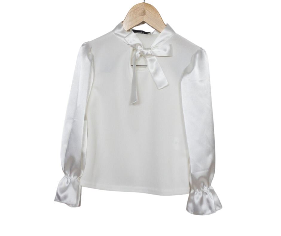 Fashion by Livana | Witte blouse met strik