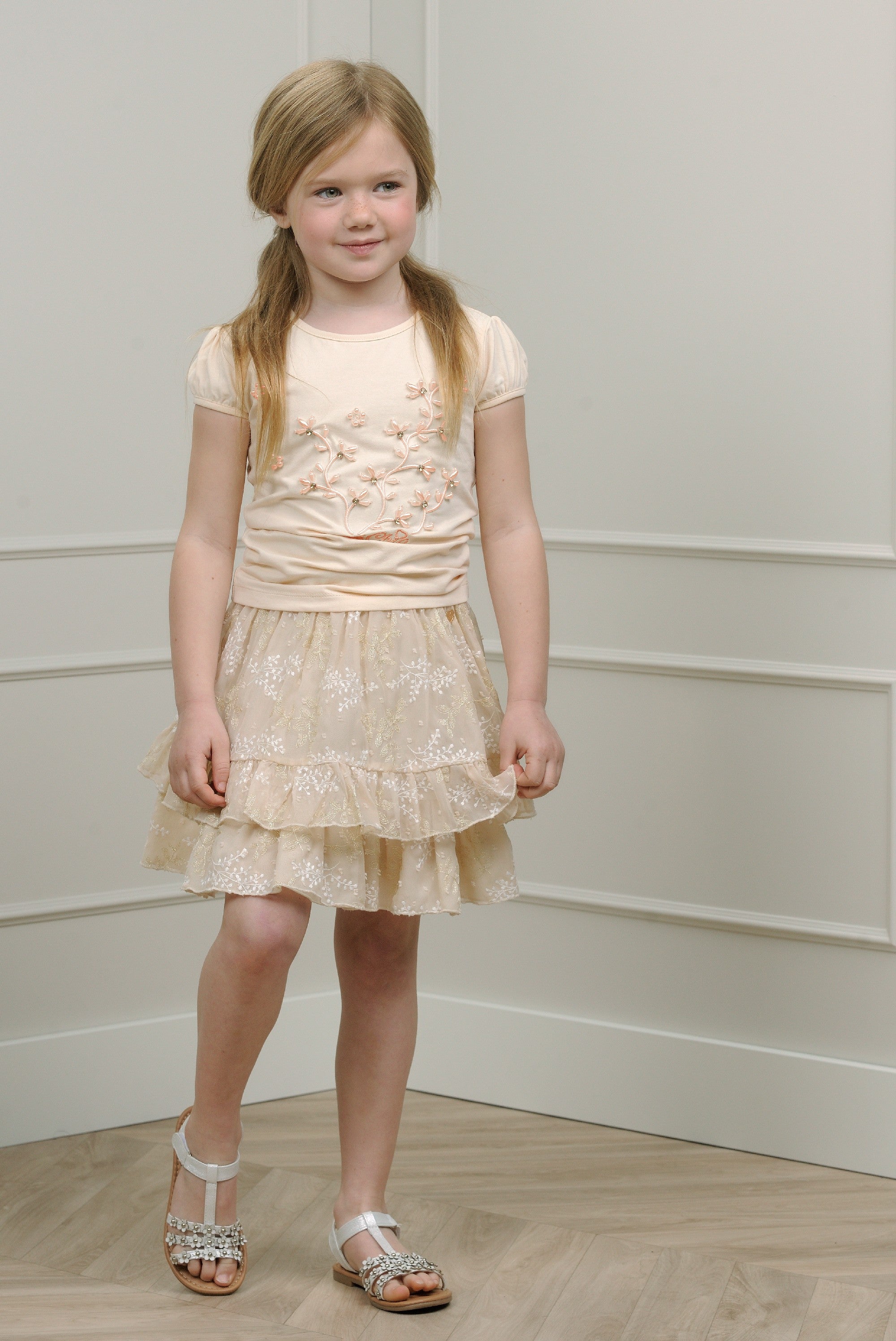 Fashion by Livana | Le chic, shirtje met kraaltjes