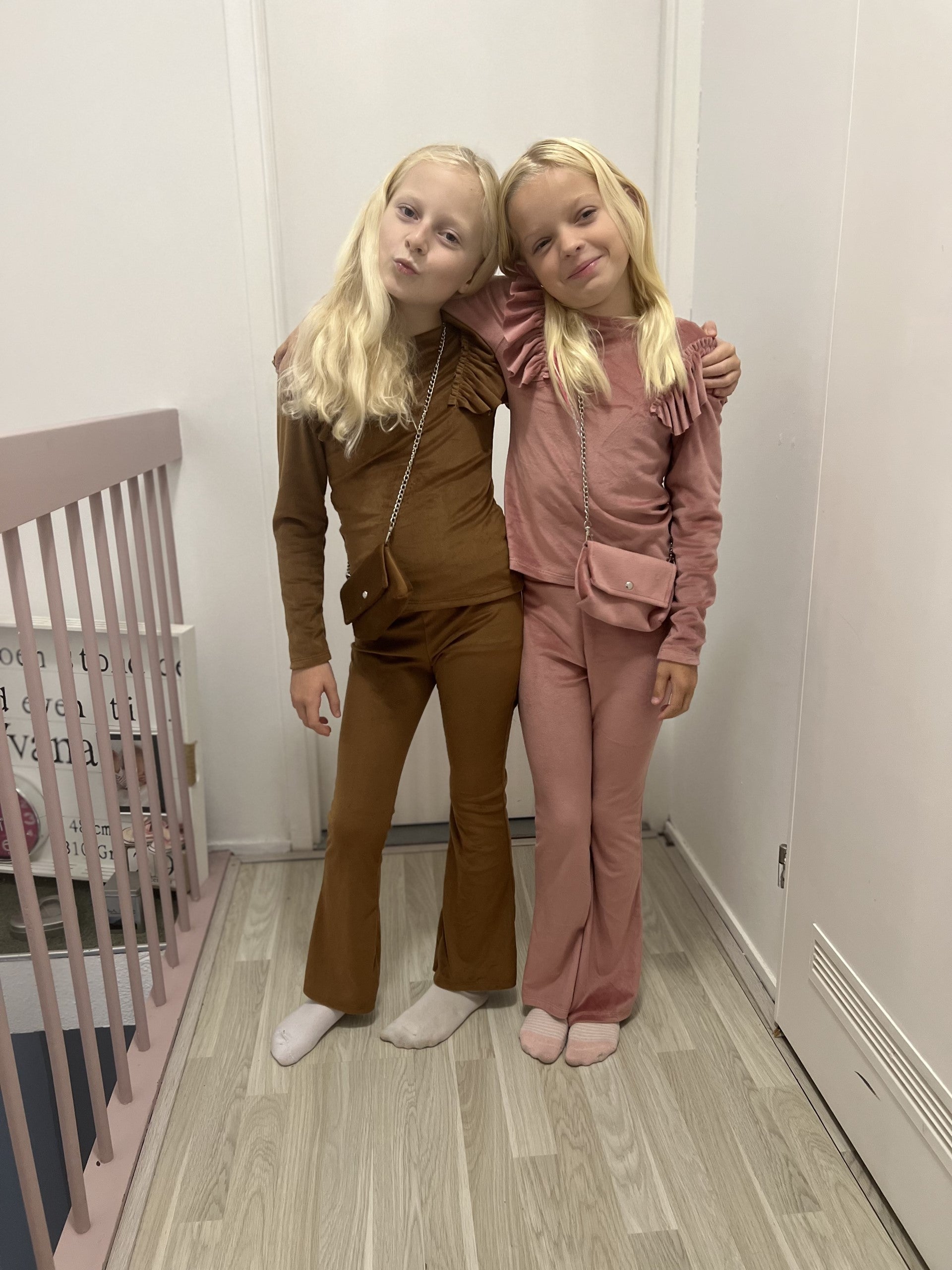 Fashion by Livana | Velvet pak oud roze