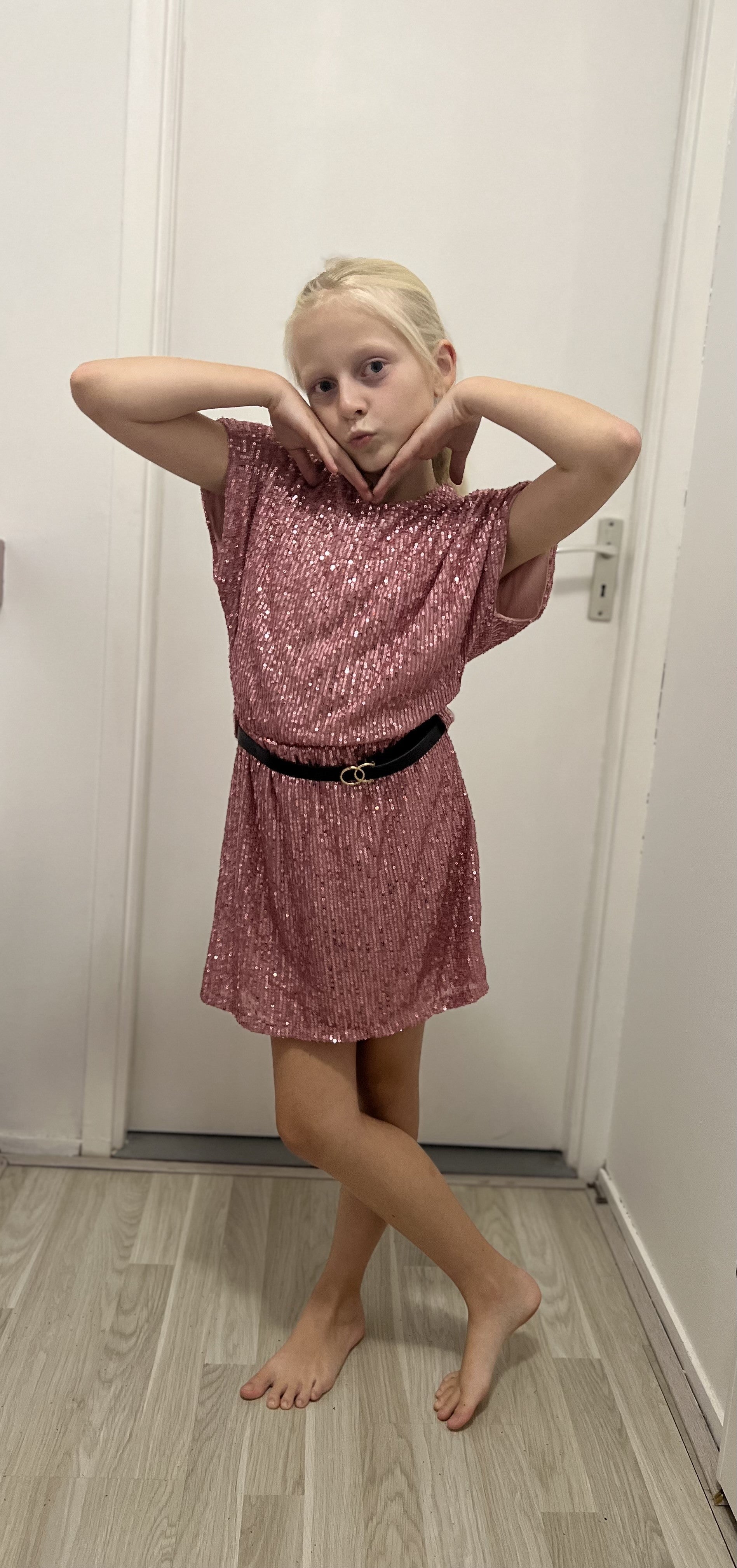 Fashion by Livana | Glitter pailletten jurk roze